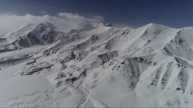Timu ya Wanasayansi yafanya Utafiti wa kisayansi kwenye Barafu Katika Mlima Amne Machin