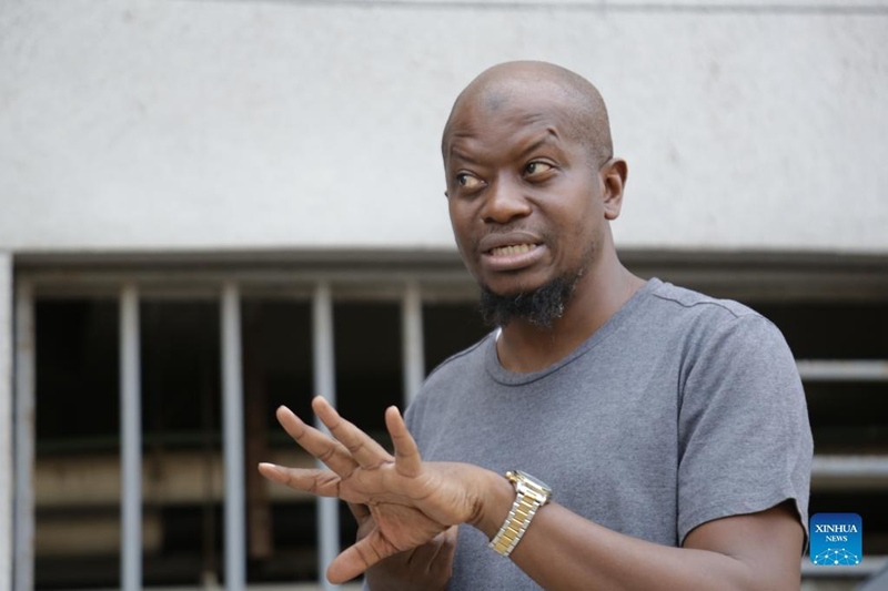Ally Masoud akizungumza wakati wa mahojiano na Shirika la Habari la China, Xinhua jijini Dar es Salaam, Tanzania, Aprili 7, 2022. (Picha na Herman Emmanuel/Xinhua)