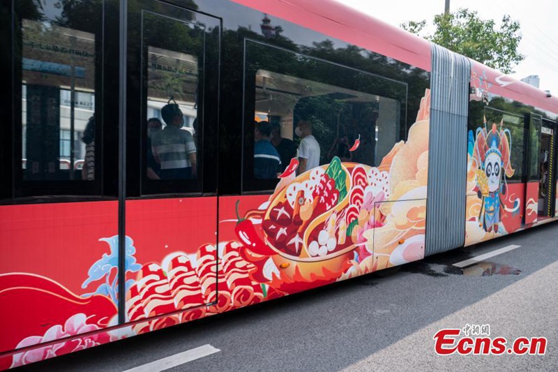 Treni ya akili bandia bila ya reli yafanyiwa majaribio ya uendeshaji Chengdu