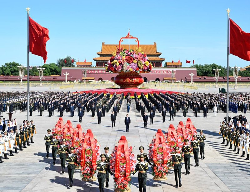 Rais Xi Jinping atoa heshima kwa mashujaa wa Kitaifa katika Siku ya Mashujaa Waliojitoa Mhanga kwa Taifa la China