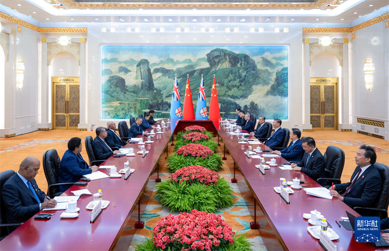 Rais Xi akutana na Waziri Mkuu wa Fiji Sitiveni Rabuka