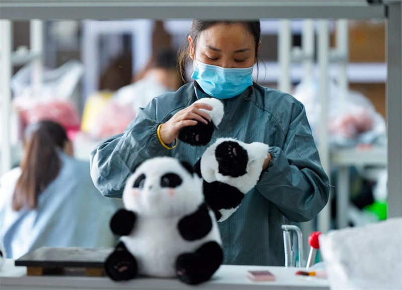 Midoli ya kibunifu ya China ya mnyama panda yapata umaarufu kote duniani