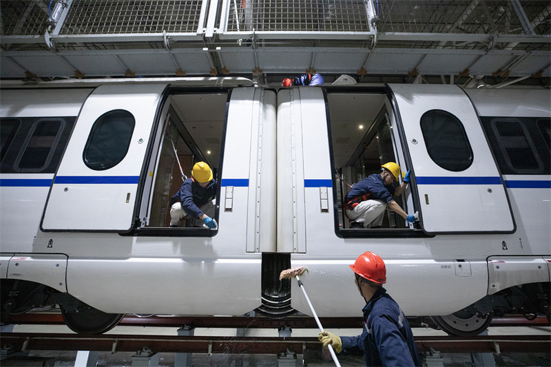 Ukaguzi wa usalama wa treni za mwendokasi wakaribisha safari za msimu wa sikukuu ya mwaka mpya wa jadi wa China