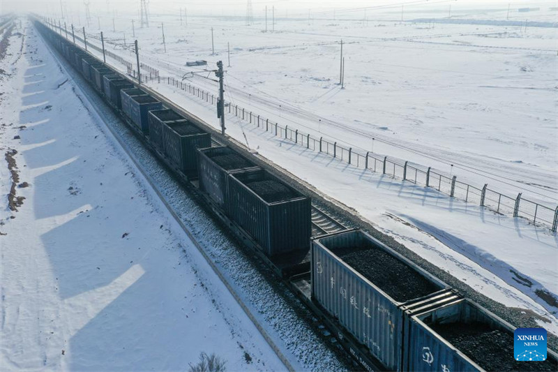 Reli ya Xinjiang yahakikisha usafirishaji wenye ufanisi bora wa makaa ya mawe kwa Sikukuu ya Mwaka Mpya wa Jadi wa China