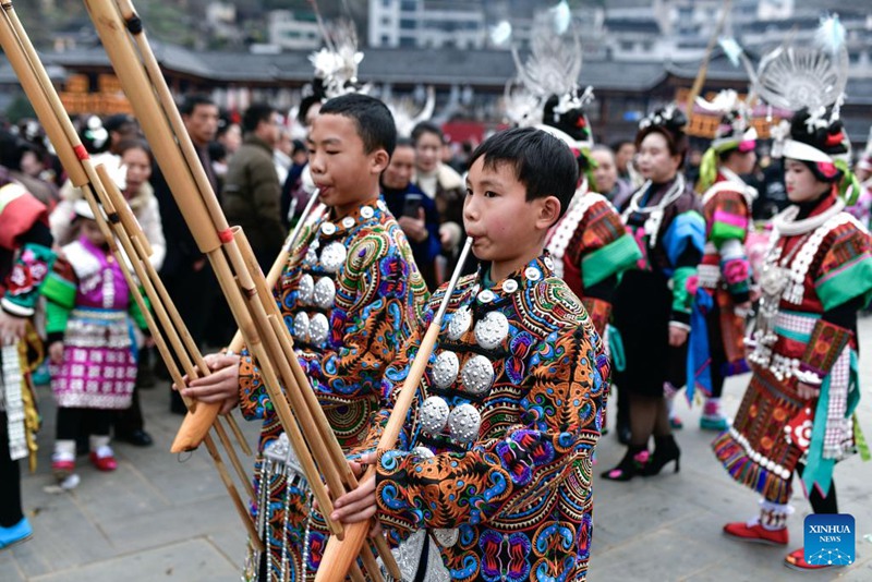 Watu wa kabila la Wamiao washerehekea Sikukuu ya Gannangxiang mkoani Guizhou, China