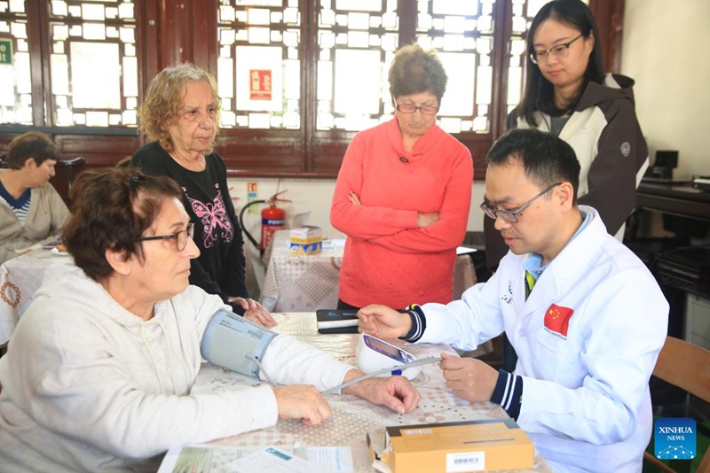 Timu ya madaktari wa China yatoa huduma za matibabu bila malipo kwa wazee wa Malta