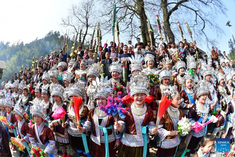 Kijiji cha Wuying katika Guangxi, China chahimiza kazi ya kurithisha na kuendeleza utamaduni wa kikabila