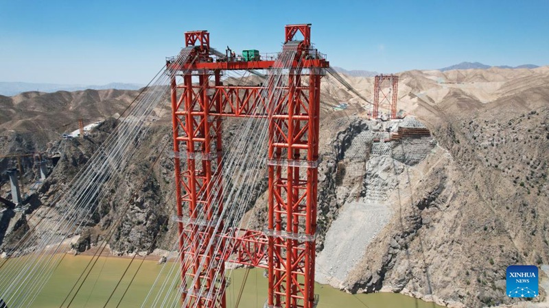 Ujenzi wa sehemu kuu ya Daraja la Taohe la urefu wa mita 562.16 waanza China
