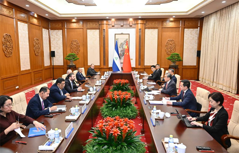 Wang Yi akutana na wageni wanaoshiriki katika mkutano wa nne wa mawaziri wa Baraza la China-CELAC