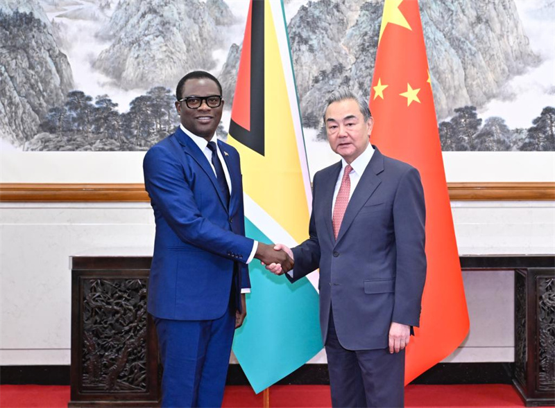 Wang Yi akutana na wageni wanaoshiriki katika mkutano wa nne wa mawaziri wa Baraza la China-CELAC