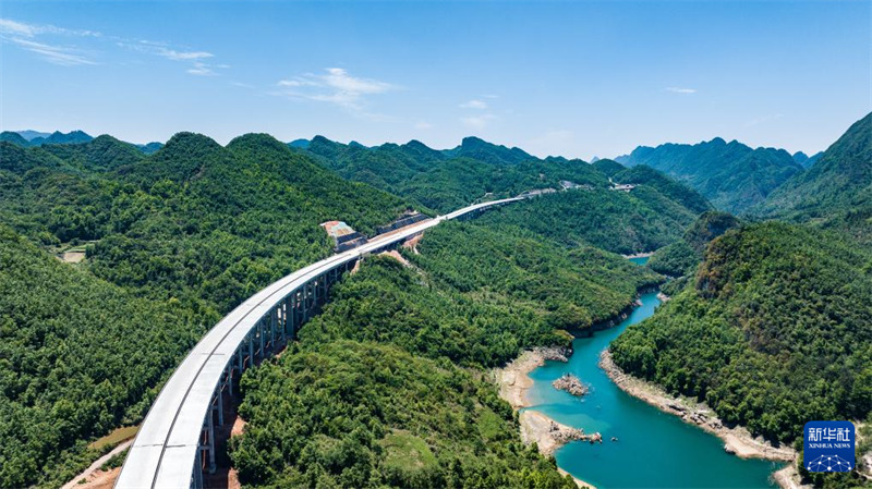 Ujenzi wa Barabara ya mwendo kasi ya Guiyang-Pingtang waingia katika hatua ya mwisho ya kukamilika