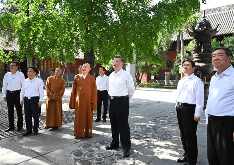 Rais Xi Jinping akagua mji wa Luoyang wa katikati mwa China