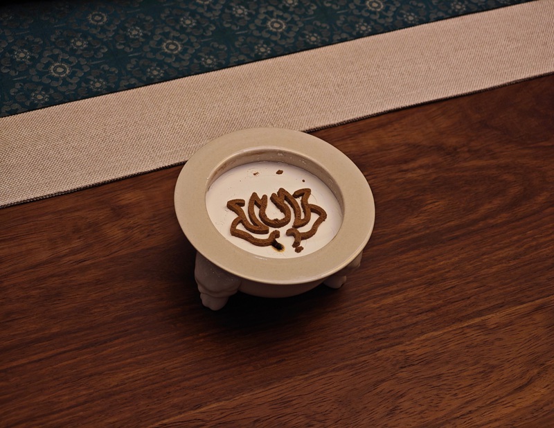 China inayosonga mbele | Miti iliyojeruhiwa yatoa manukato ya ajabu: Kuchunguza siri ya ufundi uliorithiwa wa Guangdong