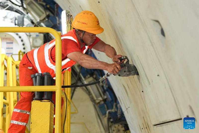 Ujenzi wa handaki la chini ya bahari la Jintang la Reli ya Ningbo-Zhoushan waendelea vema mkoani Zhejiang, China