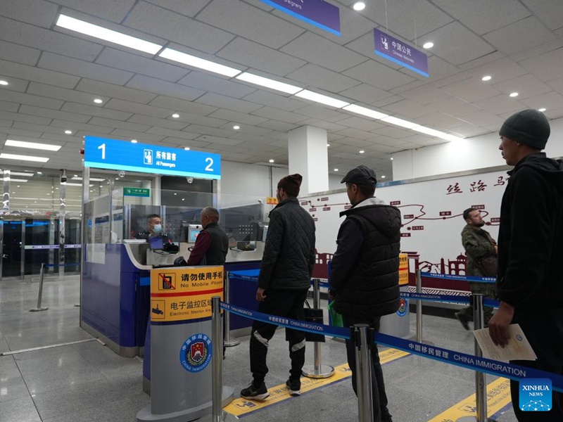 Bandari ya mpakani magharibi zaidi mwa China yaanza kufanya kazi saa 24 kila siku ili kuhimiza biashara ya Asia ya Kati