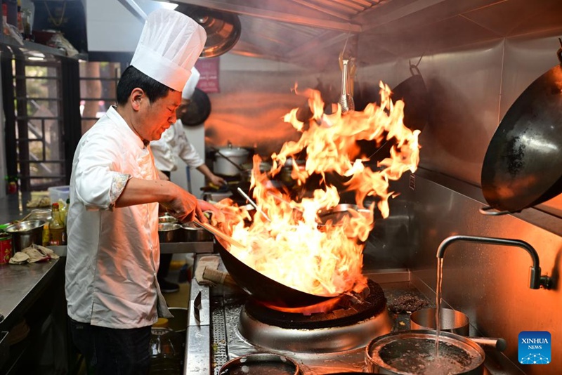 Ufundi wa kijadi wa kutengeneza tofu wahimiza ukuaji wa viwanda vya Mji Huainan, China