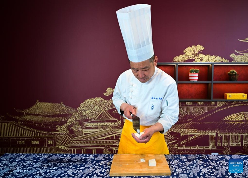 Ufundi wa kijadi wa kutengeneza tofu wahimiza ukuaji wa viwanda vya Mji Huainan, China