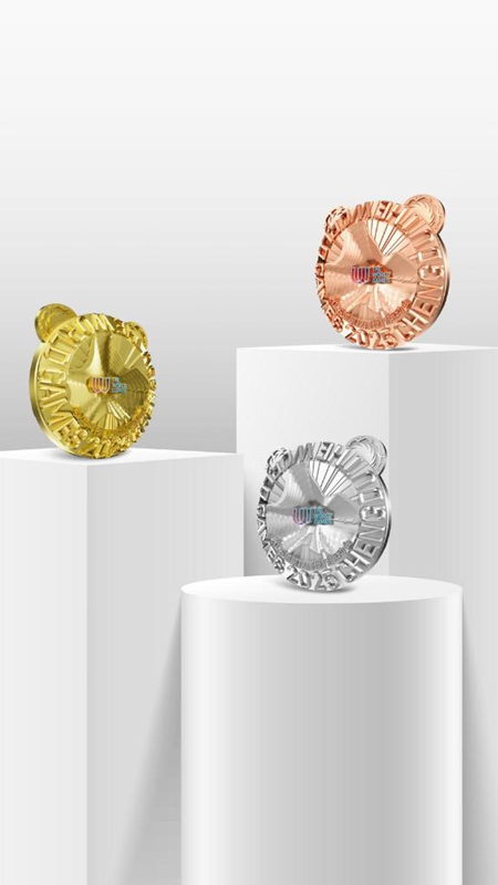 Muundo wa medali za Michezo ya Dunia ya Chengdu 2025 ukiwa umeoneshwa kwa umma tarehe 19 Juni, 2025. (Picha kwa hisani ya IWGA)