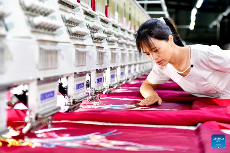 Wilaya ya Caoxian ya China yajenga mnyororo kamili wa viwanda vya vazi la kijadi la Hanfu