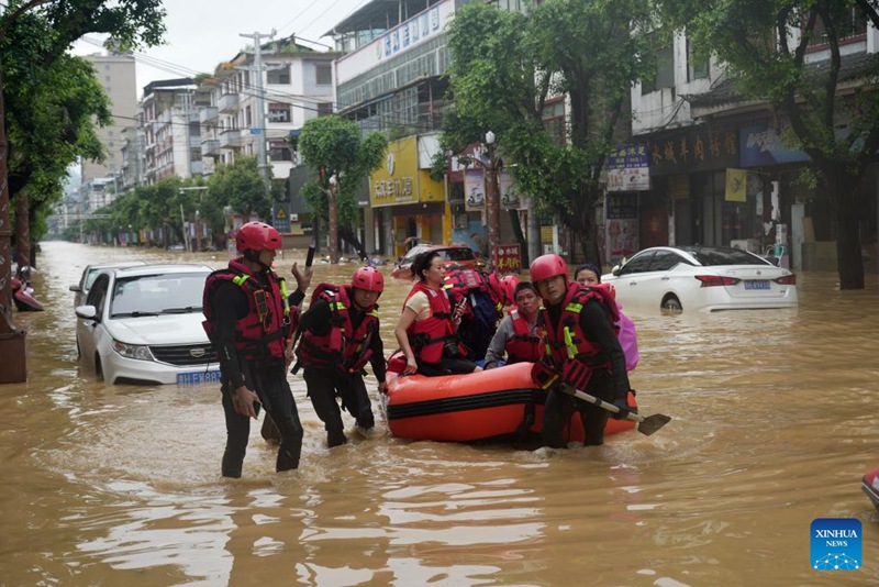 Uokoaji waendelea katika wilaya zilizoathiriwa na mafuriko za Mkoa wa Guizhou, China