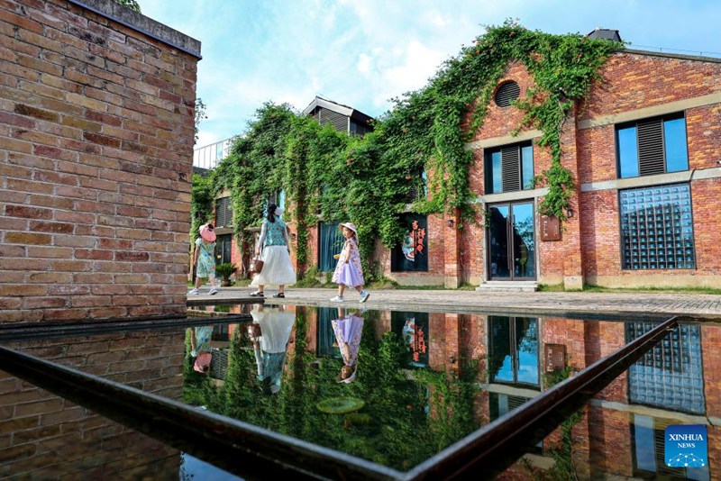 Eneo la mtaa mkongwe lawa na ustawi kwa uvumbuzi wa kitamaduni na utalii mkoani Jiangxi, China