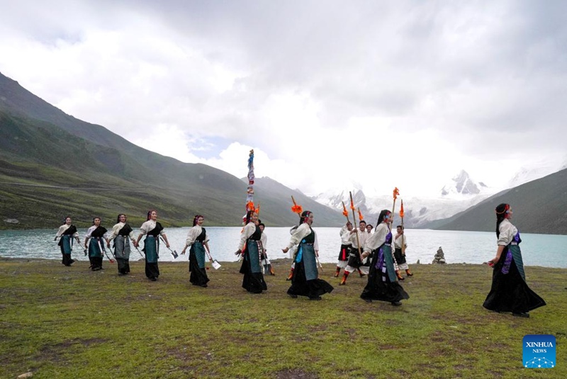 Maonesho ya Ngoma ya kijadi ya Dakpo Axie yafanyika kwenye eneo la vivutio vya utalii la Nagqu, Xizang, China
