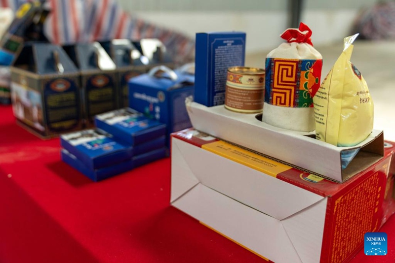 Maliasili nyingi za chumvi zaongeza mapato ya wanakijiji katika Wilaya ya Gegye, Xizang, China