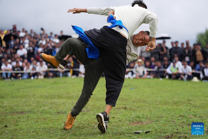 Tamasha la jadi la Siku ya Mwenge ya Kabila la Wayi lafanyika Kusini Magharibi mwa China