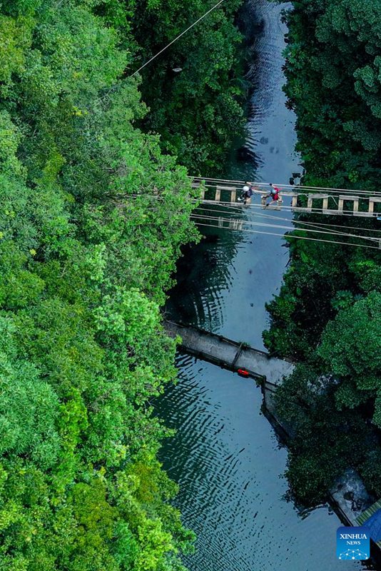Mandhari ya Kipekee ya Karst katika Mkoa wa Guizhou yavutia watalii