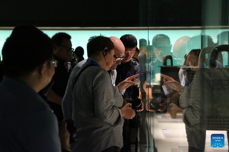 Washiriki wa Mkutano wa Vyombo vya Habari na Washauri Bingwa wa SCO watembelea sehemu mbalimbali ya Henan, China