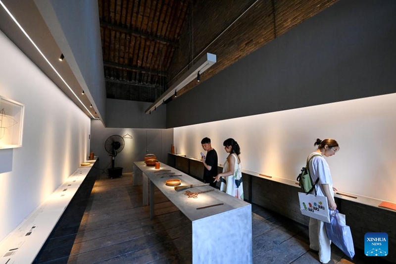 Soko la Xicang lenye historia ya Miaka 100 Mjini Xi'an, China lajaa hali moto moto ya manunuzi