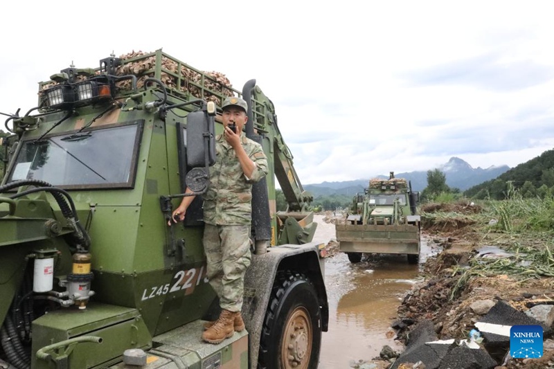 Wanajeshi wa China wajiunga na juhudi za kutoa msaada kwenye maeneo yaliyokumbwa na mafuriko