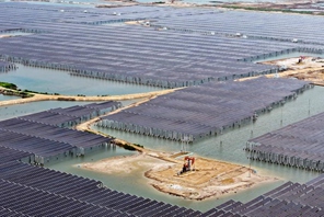 Mji wa Dongying, China watumia ardhi isiyo na matumizi kwenye eneo lenye mafuta kuzalisha nishati safi