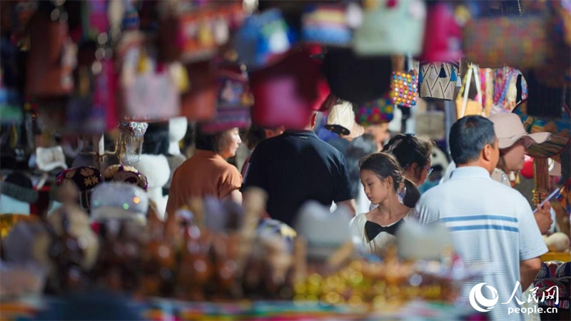 China Kusonga Mbele | Sikiliza midundo ya ngoma na simulizi za historia ya miaka elfu ya Mji Mkongwe wa Kuqa