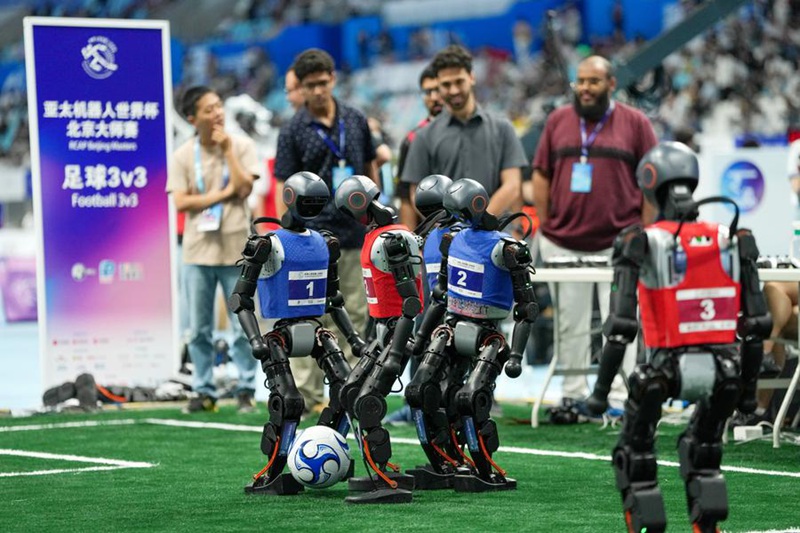 Michezo ya roboti za binadamu ya China yaonyesha uvumbuzi wa teknolojia ya kimataifa