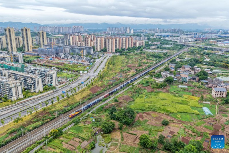Usafiri wa kwenda na kurudi wa Treni ya mizigo ya China-Ulaya kutoka kusini-magharibi mwa China wafikia mara zaidi ya 3,400