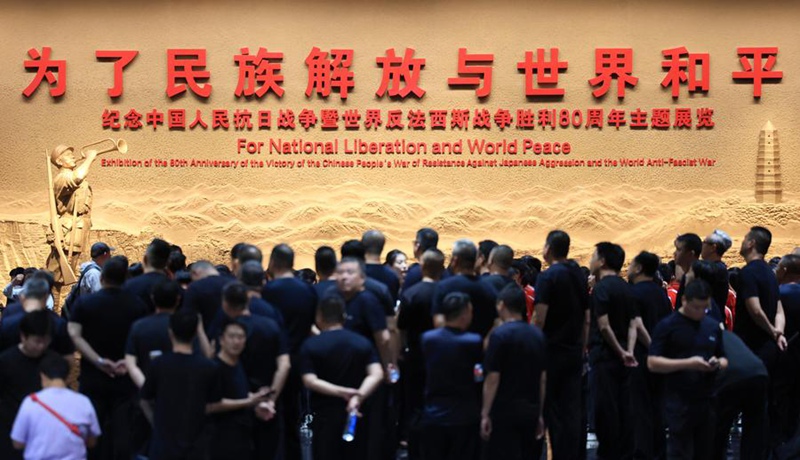 Wachina wafanya shughuli ya kumbukumbu za vita dhidi ya uvamizi wa Japan, kutokana na matumaini yao kwa amani