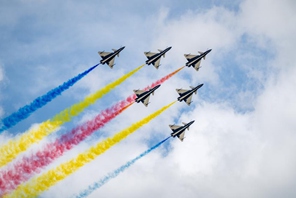 Maandalizi yafanyika kwa Shughuli ya Kufunguliwa ya Urukaji wa Ndege ya Jeshi la Anga na Maonesho ya Urukaji wa Ndege ya Changchun 2025