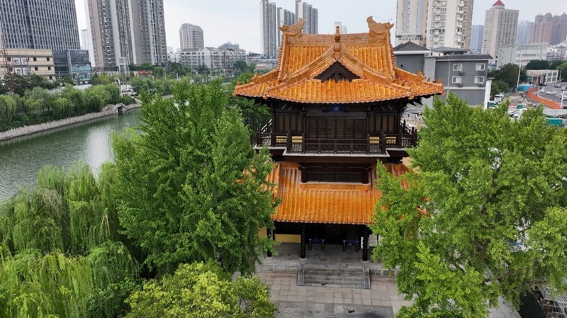 Huanglou (Mnara wa Njano), moja ya alama za kitamaduni za mjini za Xuzhou, ukionekana Agosti 1, 2025. (People's Daily Online/Yu Le)