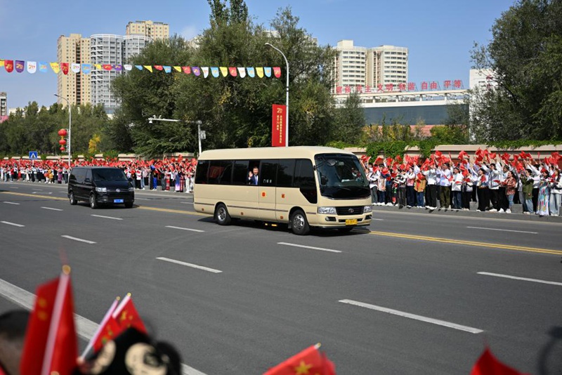 Rais Xi aongoza ujumbe wa mamlaka kuu za China kwenda Urumqi kwa ajili ya maadhimisho ya miaka 70 ya Mkoa wa Xinjiang