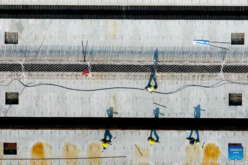 Wafanyakazi katika sehemu mbalimbali China wabaki kwenye majukumu wakati wa likizo ya Siku ya Taifa