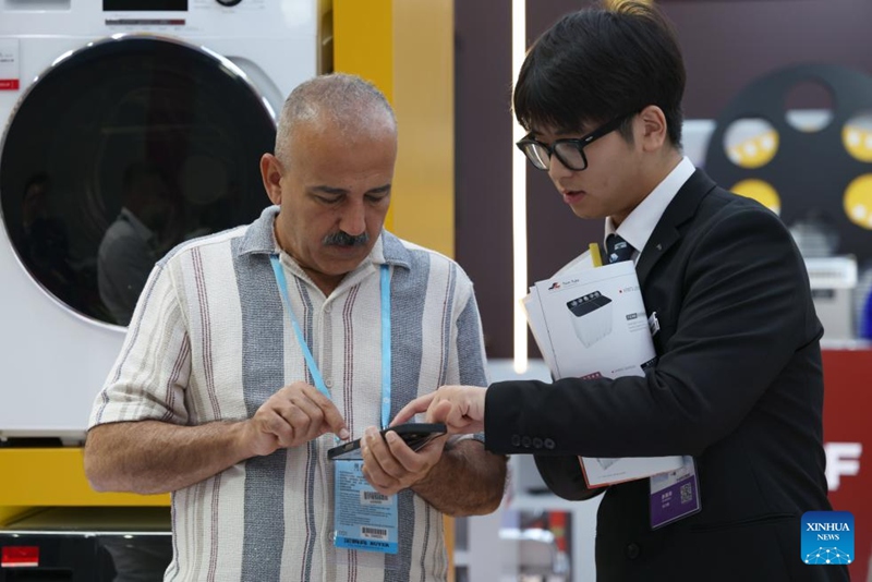 Maonyesho ya Canton yaanza kusini mwa China yakiwa na rekodi ya waonyeshaji na wanunuzi bidhaa