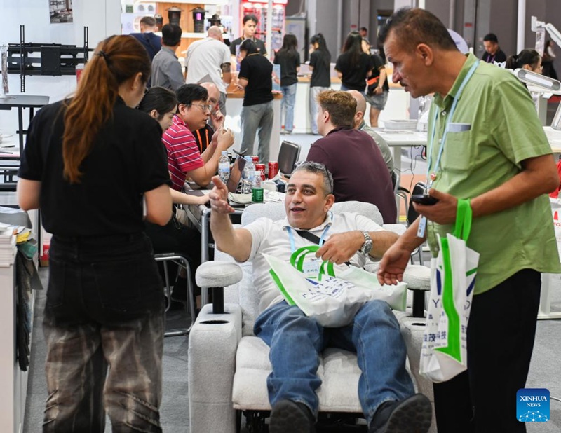 Maonyesho ya Canton yaanza kusini mwa China yakiwa na rekodi ya waonyeshaji na wanunuzi bidhaa