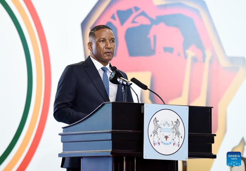 Rais wa Botswana Duma Boko akizungumza kwenye Mkutano wa kwanza wa Bioanuwai wa Afrika mjini Gaborone, Botswana, Novemba 5, 2025. (Picha na Tshekiso Tebalo/Xinhua)