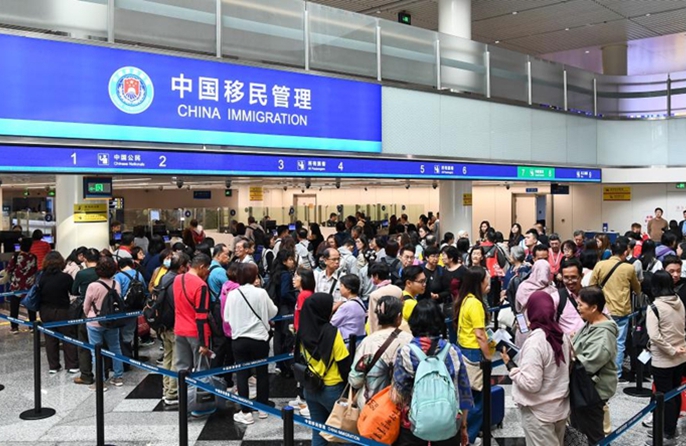 Mkoa wa Hainan wa China washuhudia abiria wanaoingia na kutoka zaidi ya 310,000 tangu uendeshaji maalum wa forodha kuanza