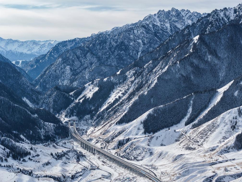 Handaki refu zaidi duniani la barabara ya mwendokasi lakamilika