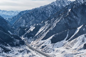 Handaki refu zaidi duniani la barabara ya mwendokasi lakamilika