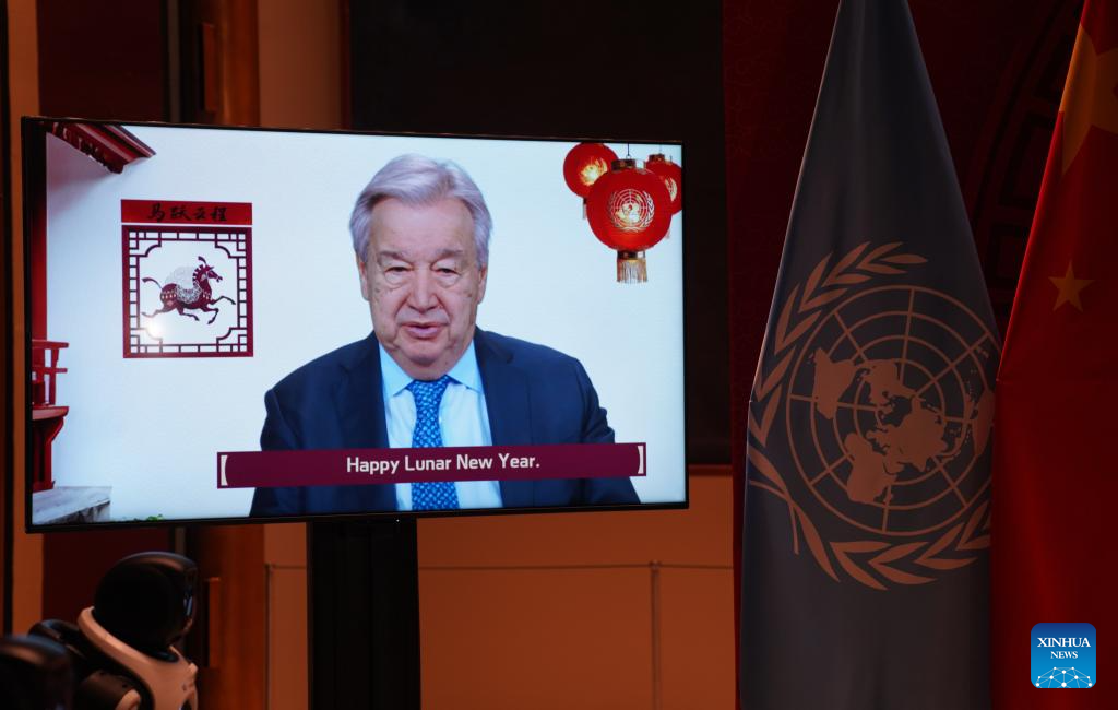 Katibu Mkuu wa Umoja wa Mataifa Antonio Guterres akitoa salamu kupitia njia video katika sherehe ya Mwaka Mpya wa Jadi wa China kwenye makao makuu ya Umoja wa Mataifa jijini New York, Februari 9, 2026. (Xinhua/Zhang Fengguo)