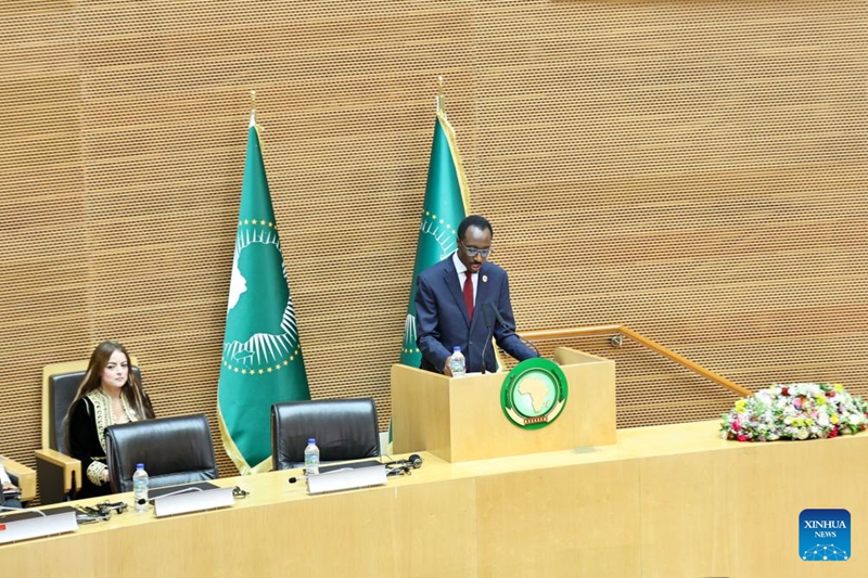 Waziri wa Mambo ya Nje wa Ethiopia Gedion Timothewos akizungumza kwenye Mkutano wa 48 wa Kawaida wa Baraza Tendaji la Umoja wa Afrika (AU) kwenye makao makuu ya AU mjini Addis Ababa, Ethiopia, Februari 11, 2026. (Xinhua/Geng Xinning)