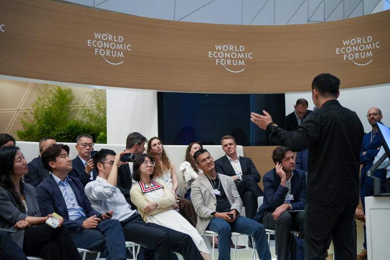 AI yawa mada motomoto kwenye Jukwaa la Davos katika Mji wa Dalian, Kaskazini Mashariki mwa China